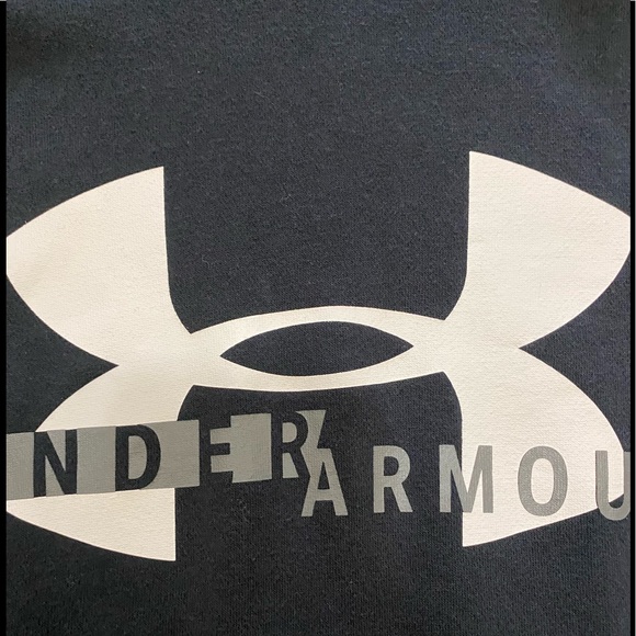 Under Armour Loose Long Neck Hoodie Women’s Small - Picture 3 of 6